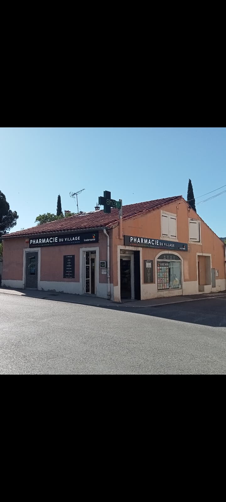 Pharmacie du Village